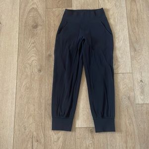 Lululemon Align High Rise Cropped Jogger size 2